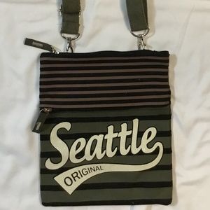 Robin Ruth Seattle Crossbody Purse~Green and Black